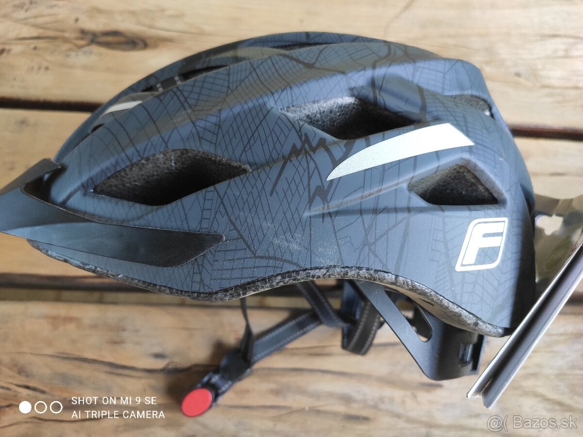 Fischer Urban Plus cyklistická prilba