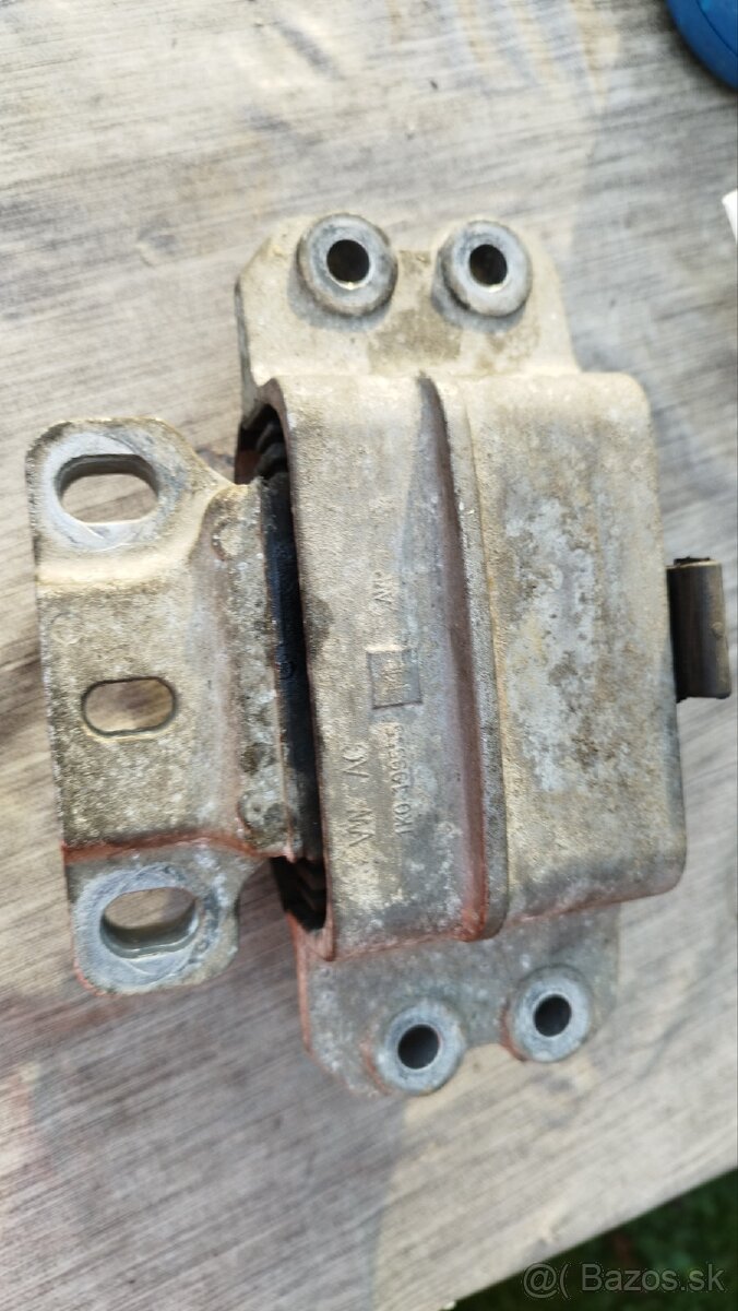 Silentblok prevodovky 1K0199555