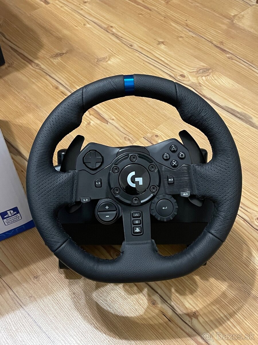 Volant Logitech G923 + pedále + riadiaca páka