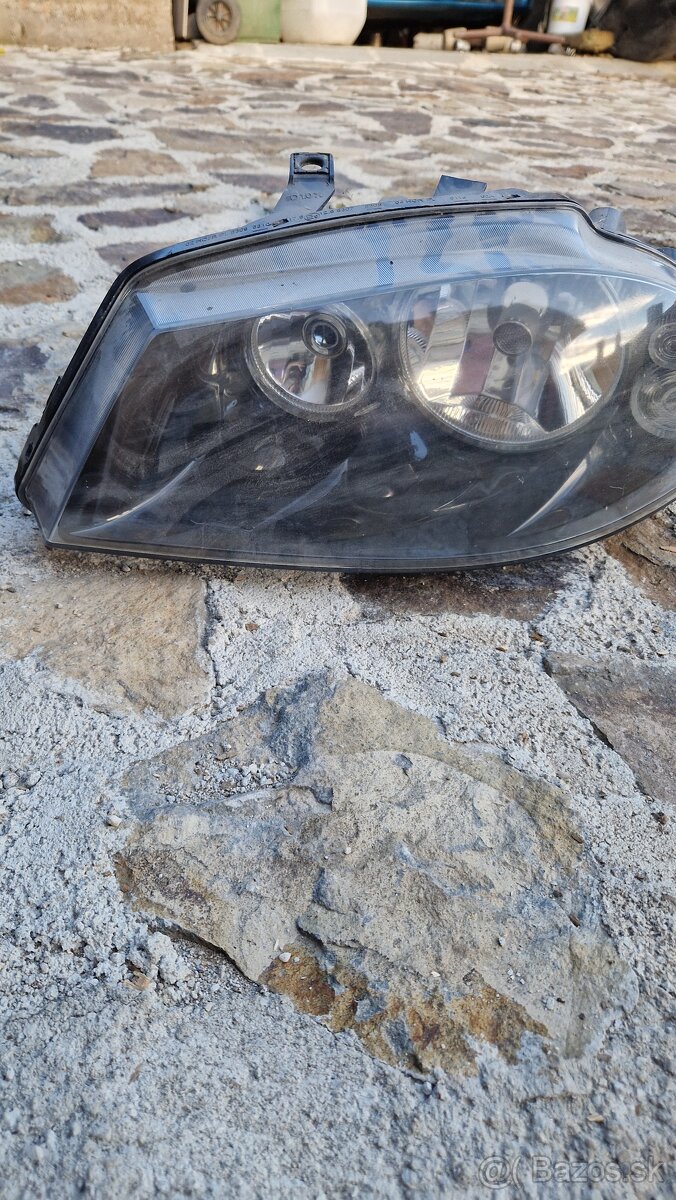 Seat Ibiza 6l svetlo