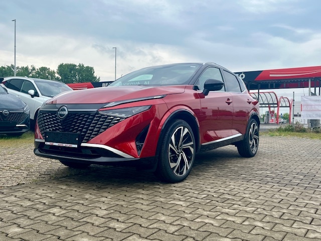 NOVÝ NISSAN QASHQAI 1.3 DIG-T MHEV X-Tronic Tekna Plus