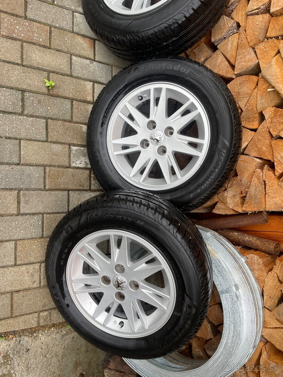 195 65 r15 Peugeot  4x108