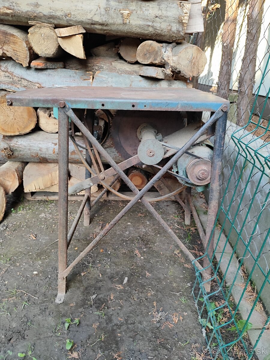 PREDÁM CIRKULÁR