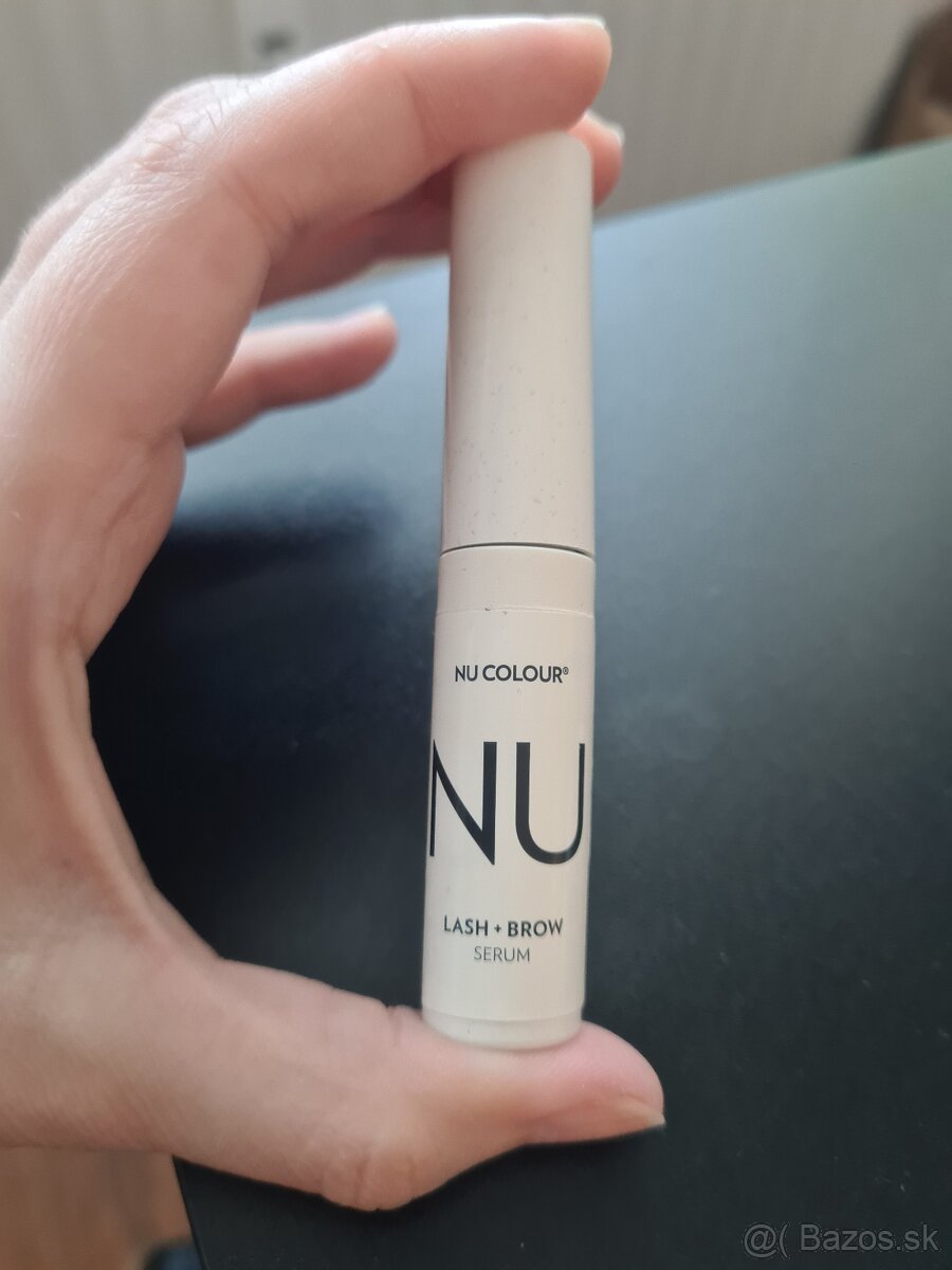 Sérum na posilnenie rastu a hustoty rias a obočia