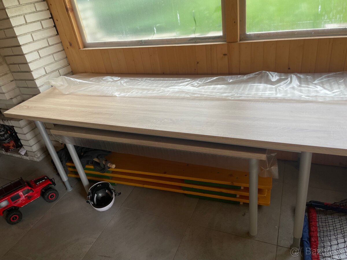 Stôl z pracovnej dosky altanok ,terasa