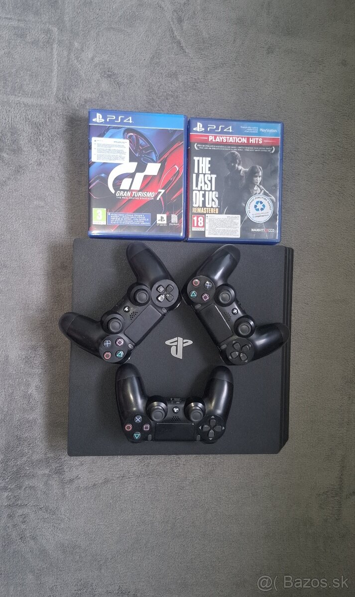 PlayStation 4 PRO 1TB + 6 hier + 3 ovládače