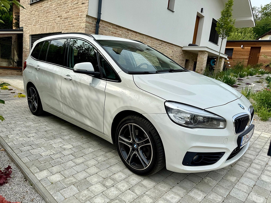 BMW rad 2 Gran Tourer 220d xDrive Sport Line A/T