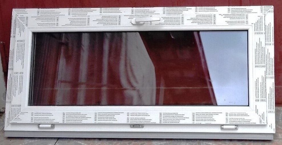 Predám sklopné biele okno 110cm x 52cm trojsklo,125 x 60