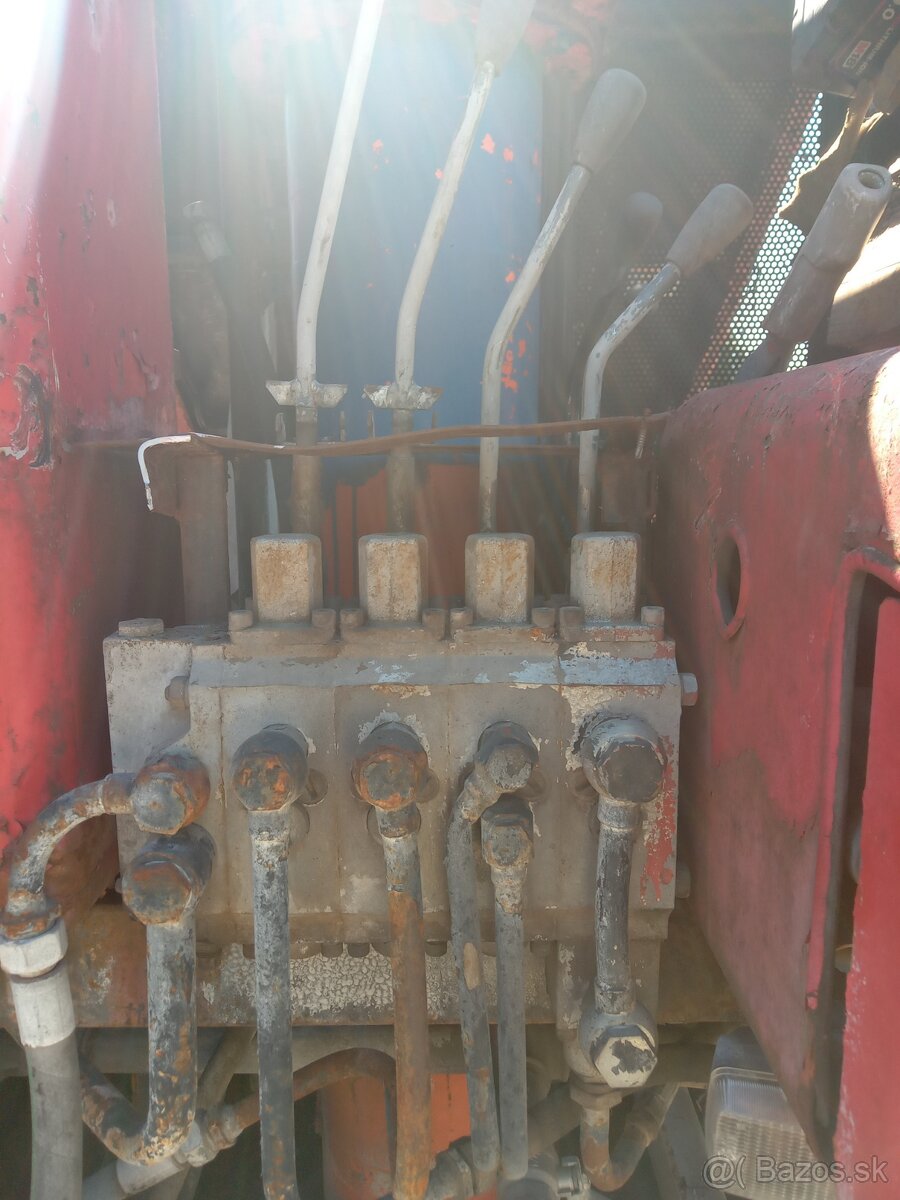 Hydraulický rozvádzač