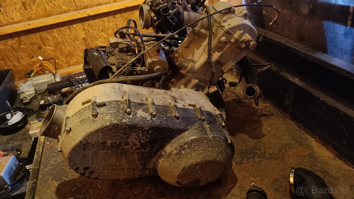 Rozpredam motor linhai 500