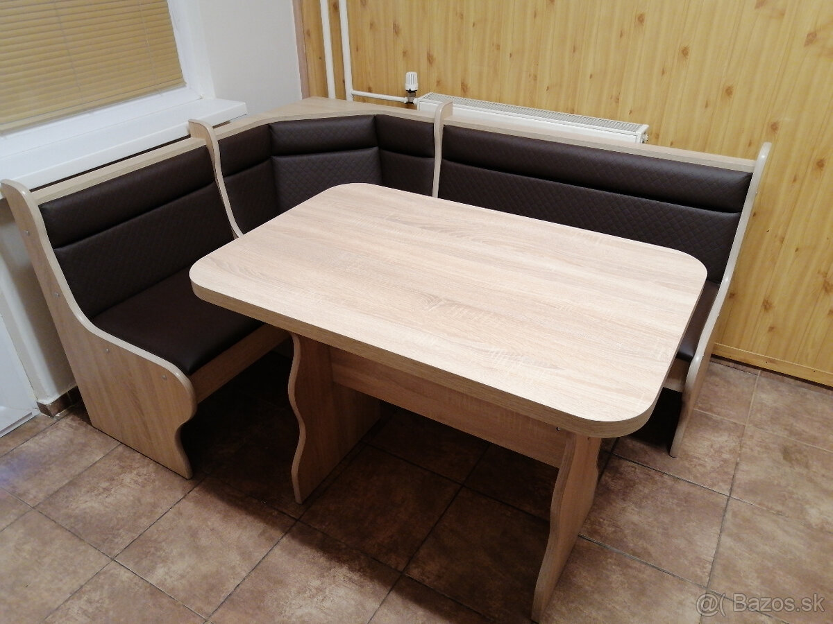 Na predaj jedálenský stôl s lavicou