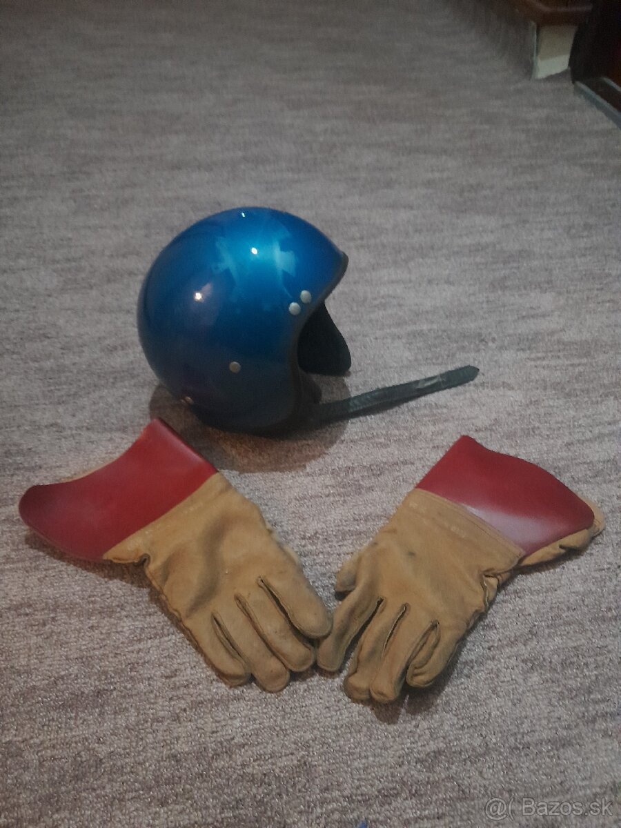 Predam retro PRILBU a rukavice