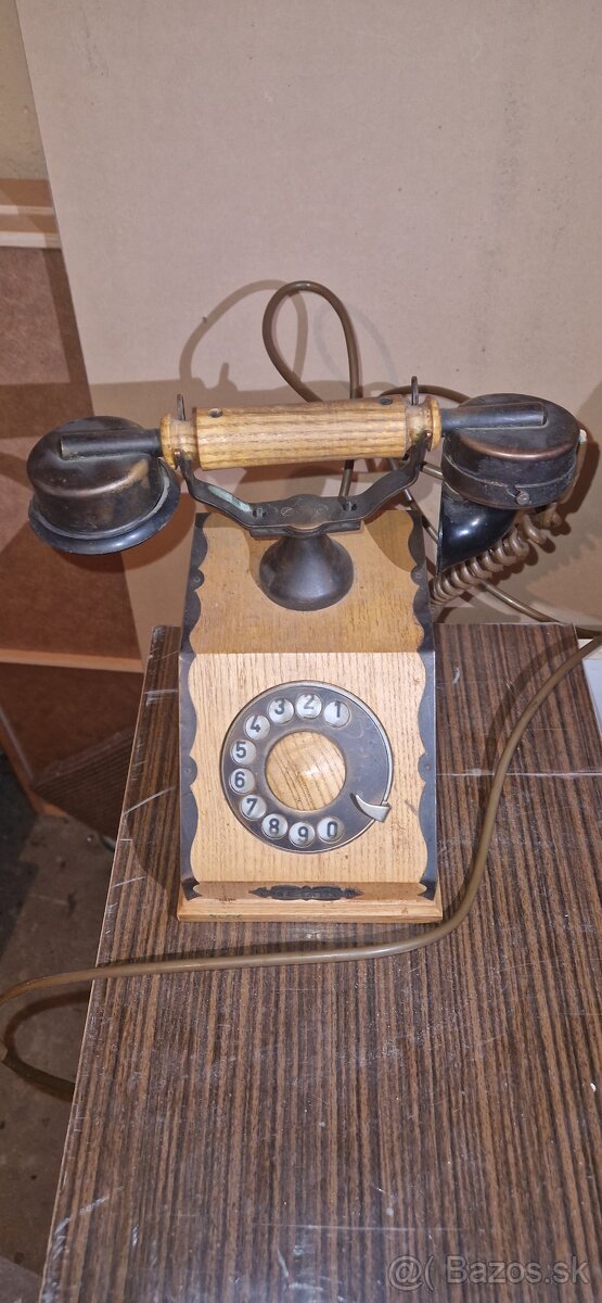 Predam retro telefon pevna linka