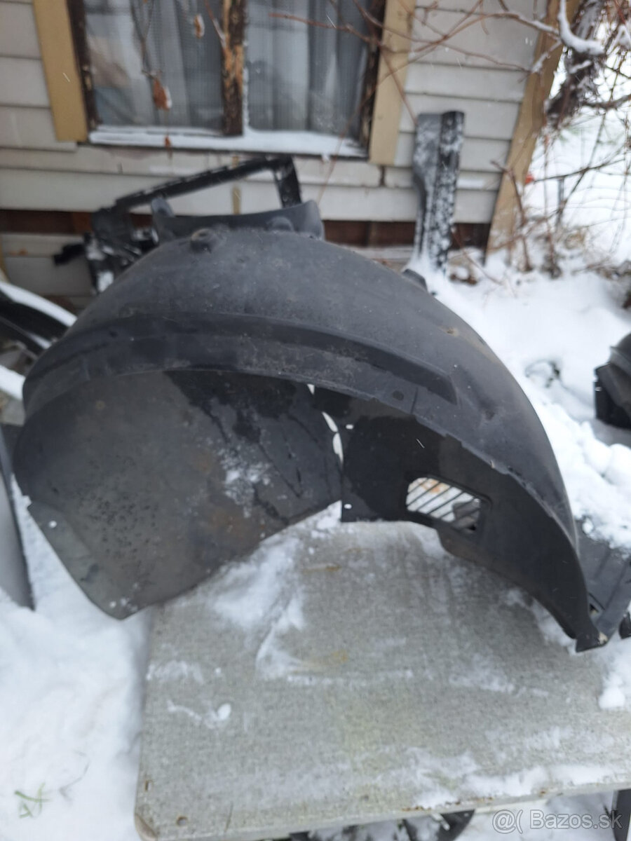 Plastové podběhy octavia 4