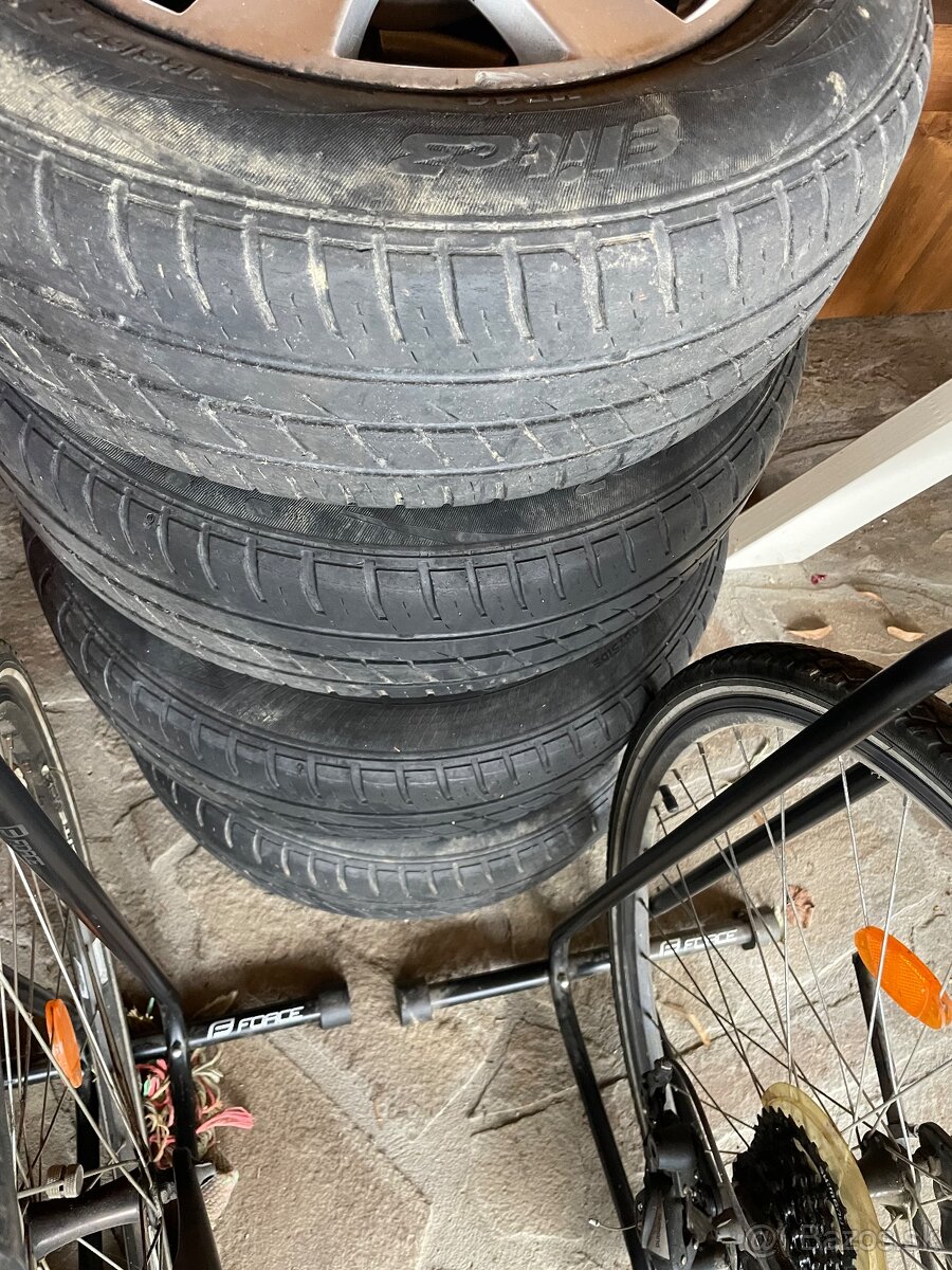 Hlinikové elektrony borbet 15 palcov