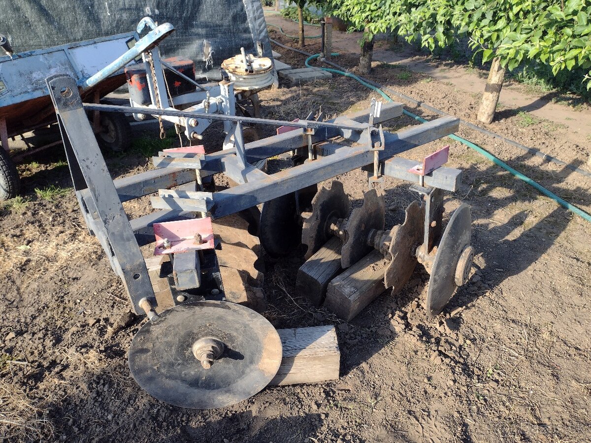 Rotavator a brany