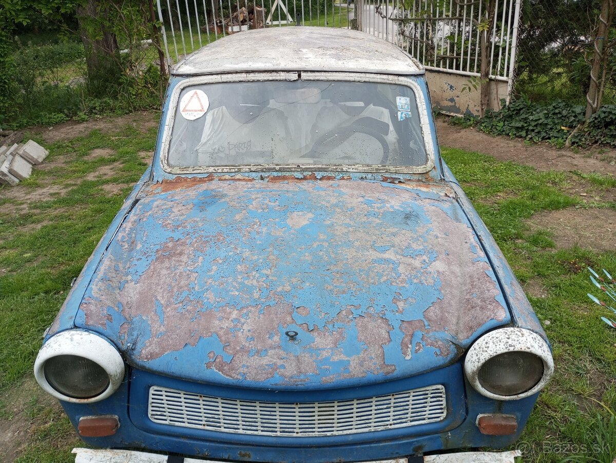 Trabant kombi na diely