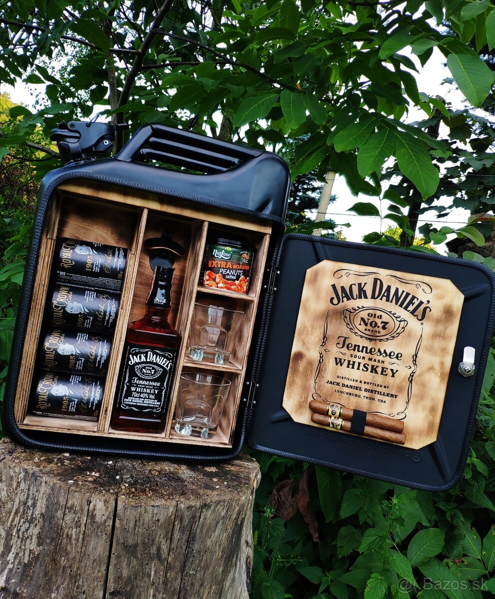 Kanister bar, minibar, barová skrinka