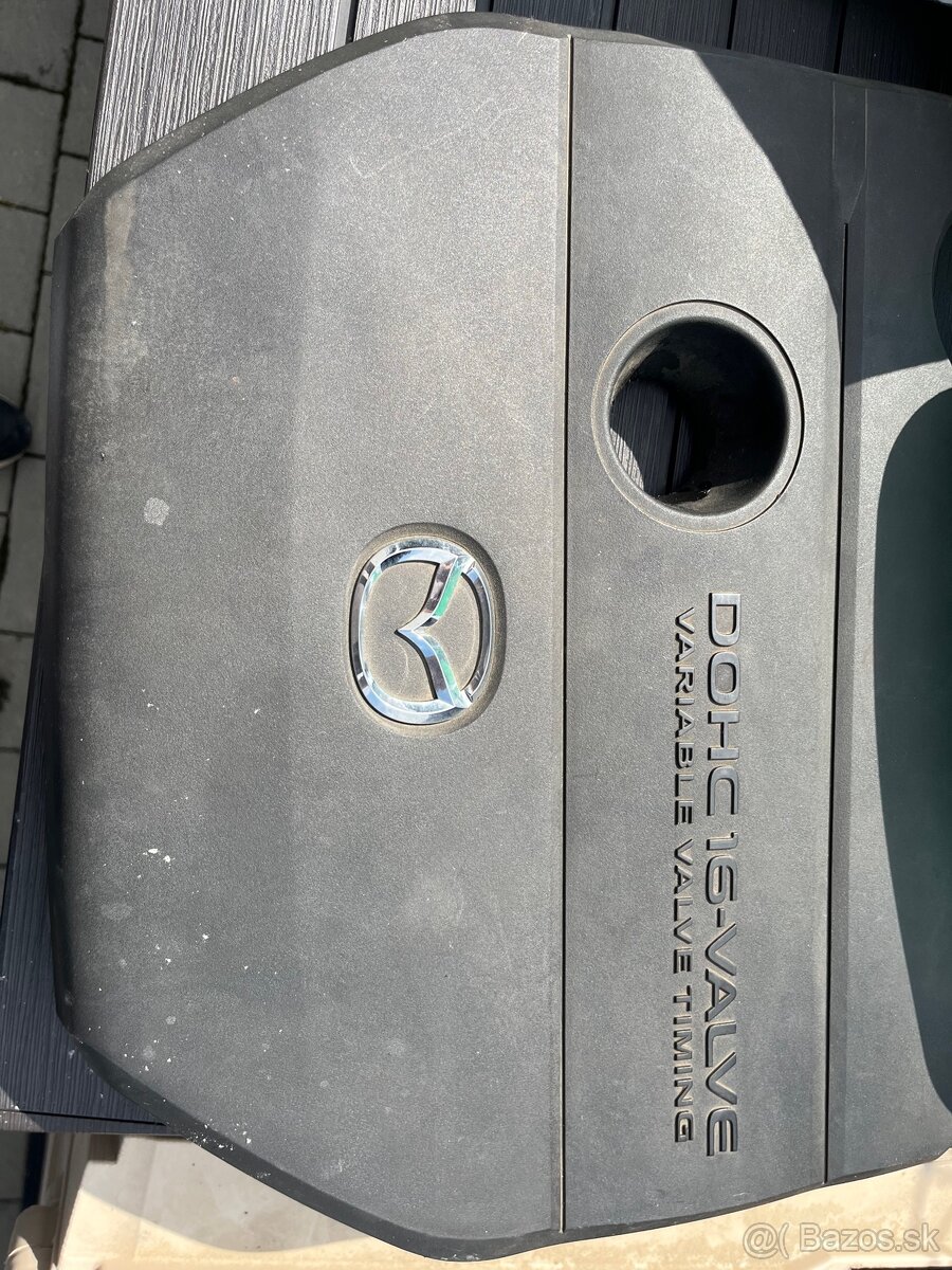 Kryt motora mazda LF benzin