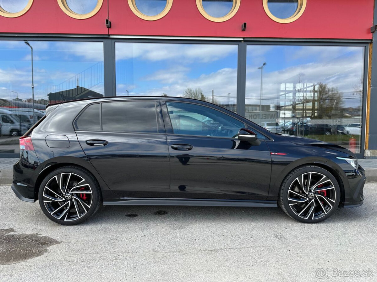 Volkswagen Golf 8 2.0 TSI 180kW DSG GTI