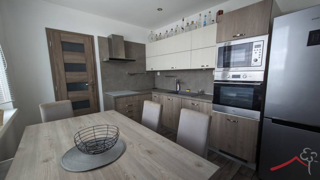 3-izbový byt na predaj, Vráble – sídl. Lúky, 84 m2