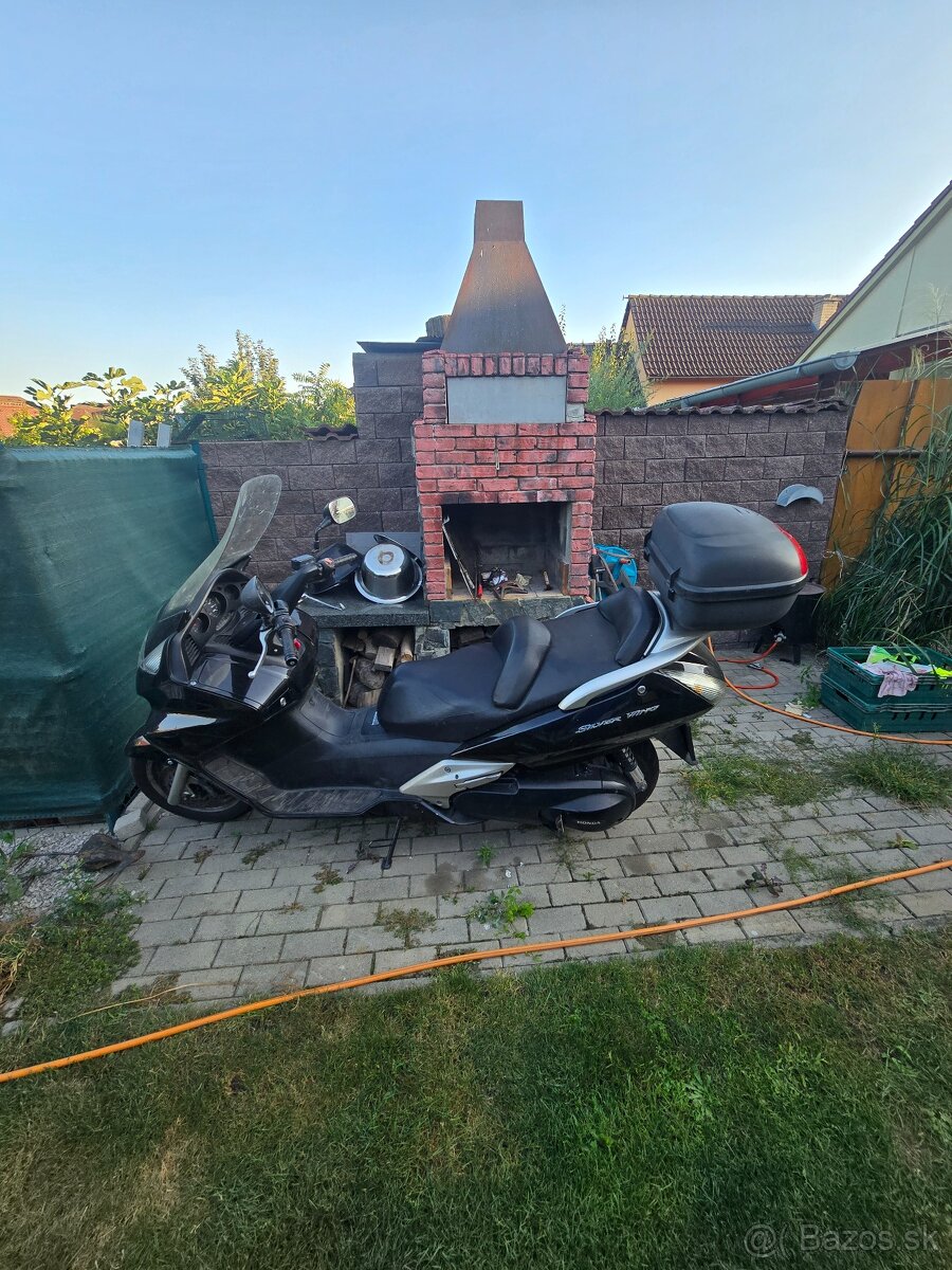 Honda Silver Wing 600