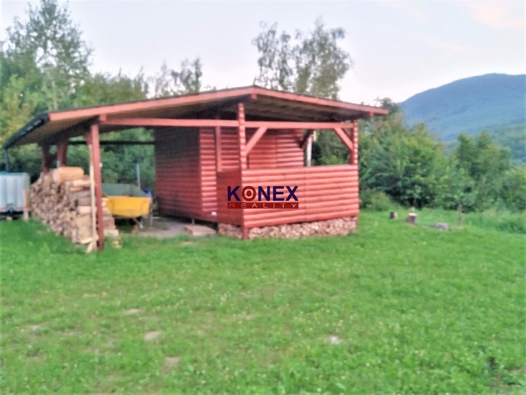 Chatka s krásnym 9 á pozemkom – Zemplínske Hámre