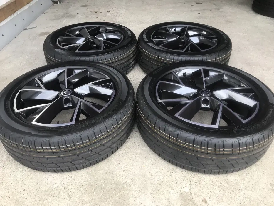 Triglav zimní sada Alu kol originál Škoda Kodiaq R19 ET43 VW