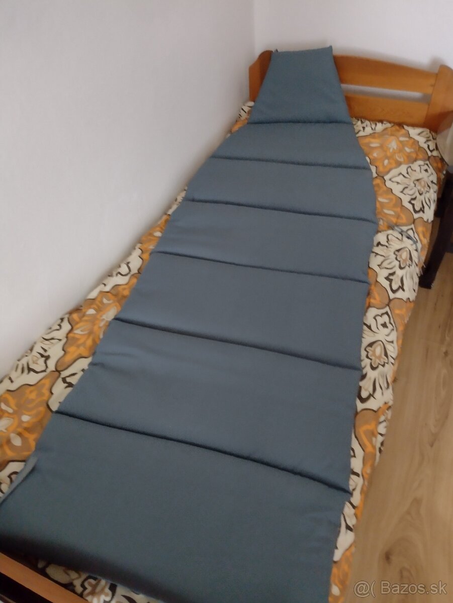 Poduška na záhradné ležadlo