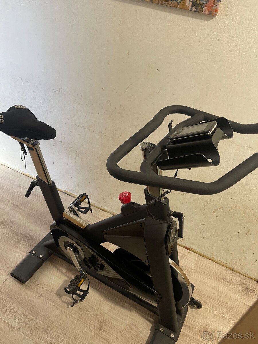 Predám spinningový trenažér Housefit Astra