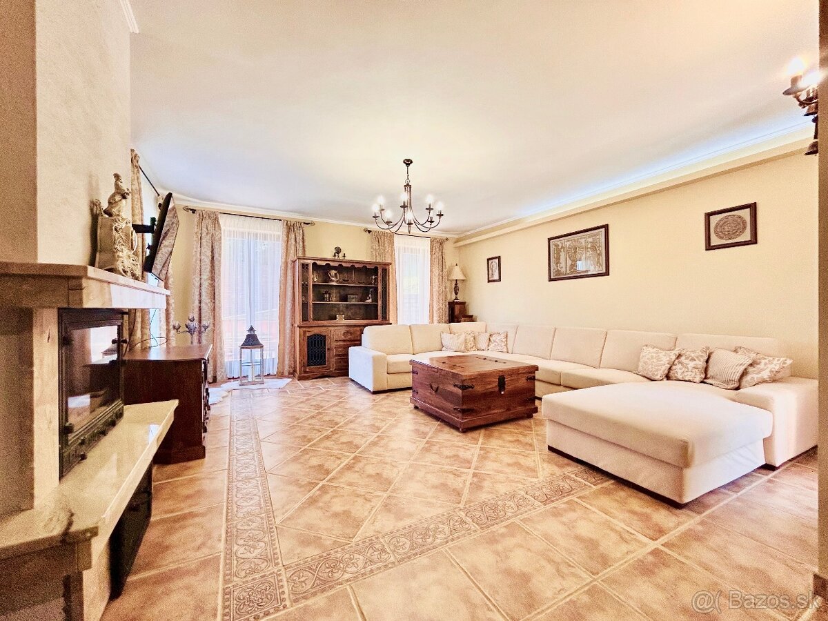 Na predaj impozantná štýlová 5-izbová rodinná vila