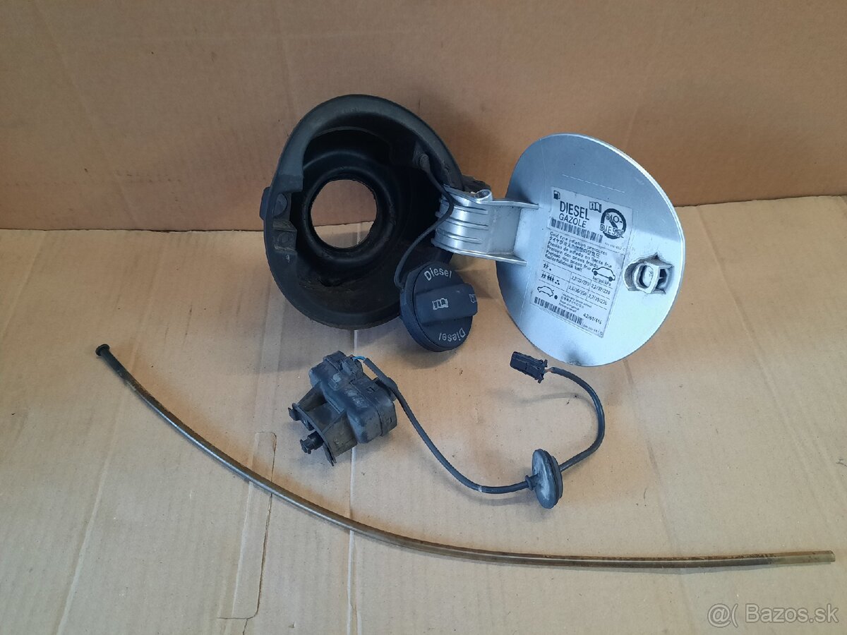 dvierka nádrže paliva Tiguan