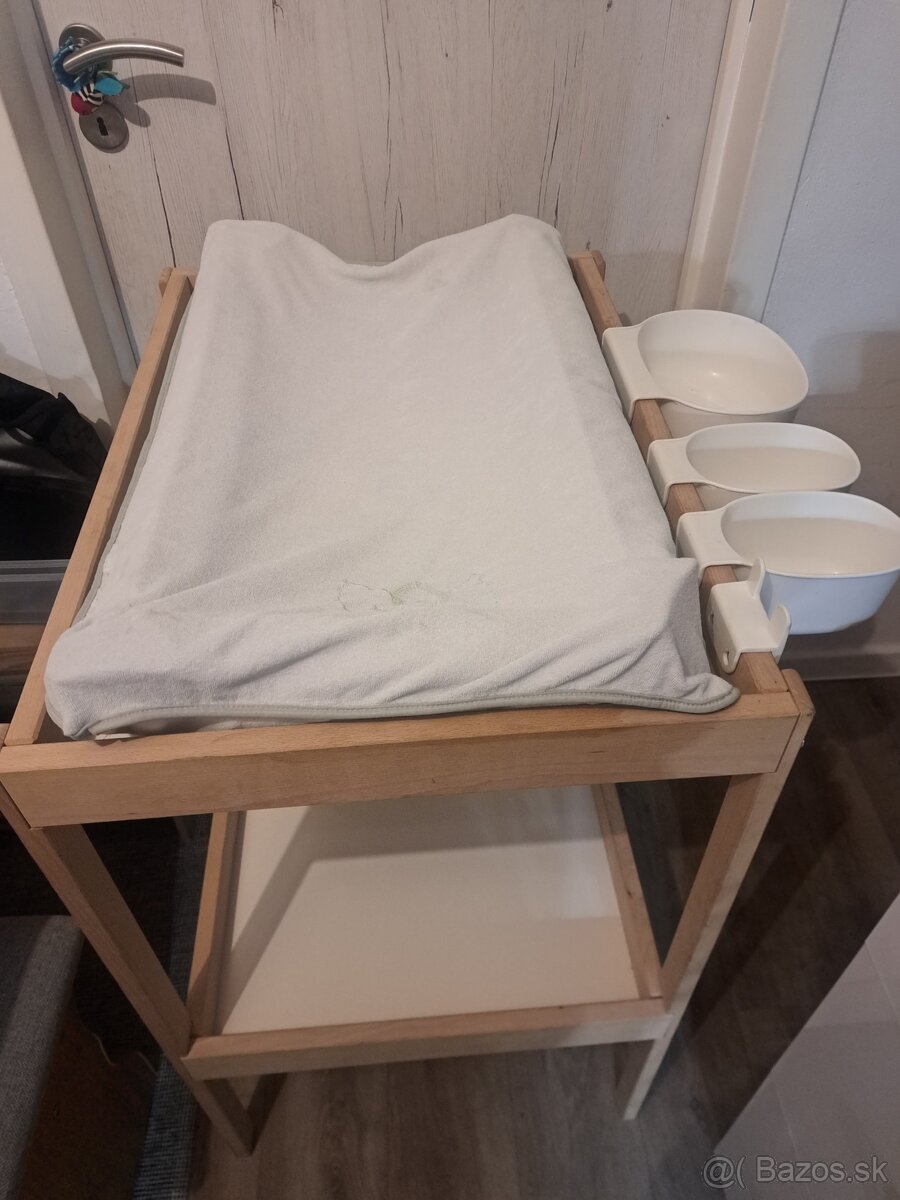 Prebaľovací pult ikea