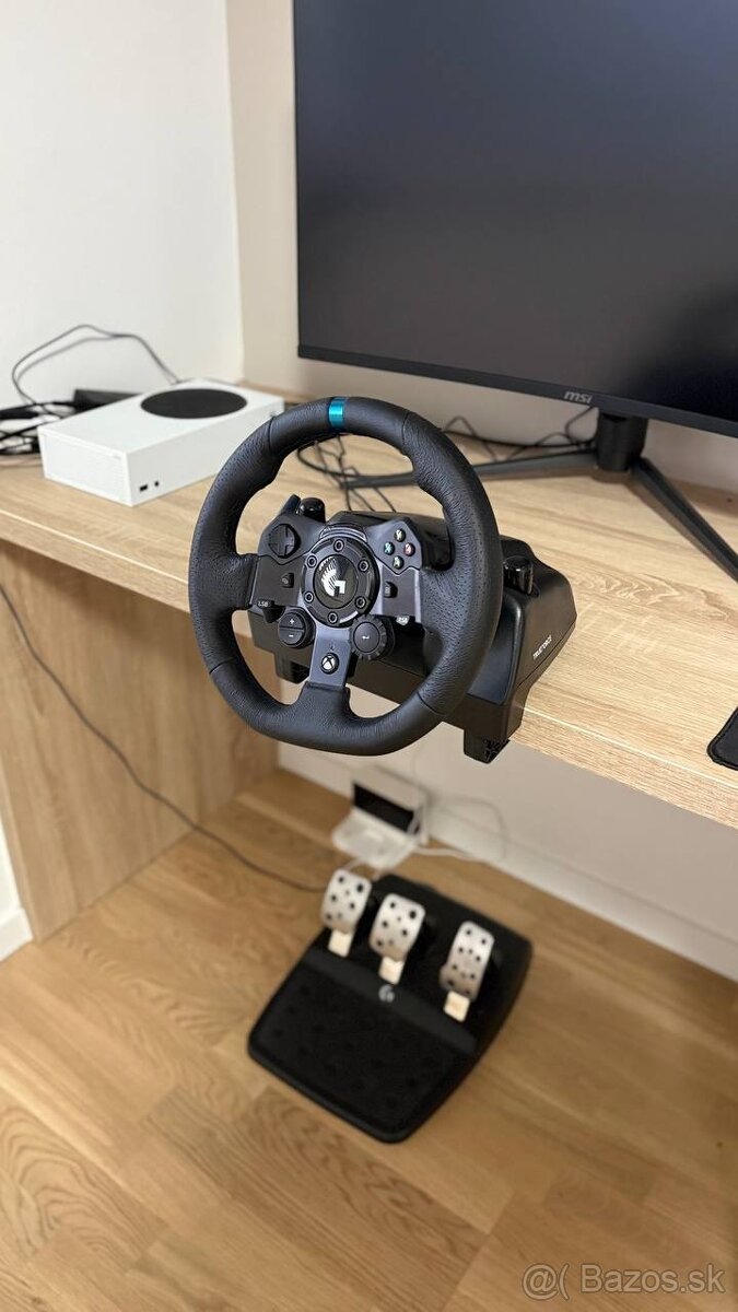 Logitech G923 Driving Force PC/XBOX