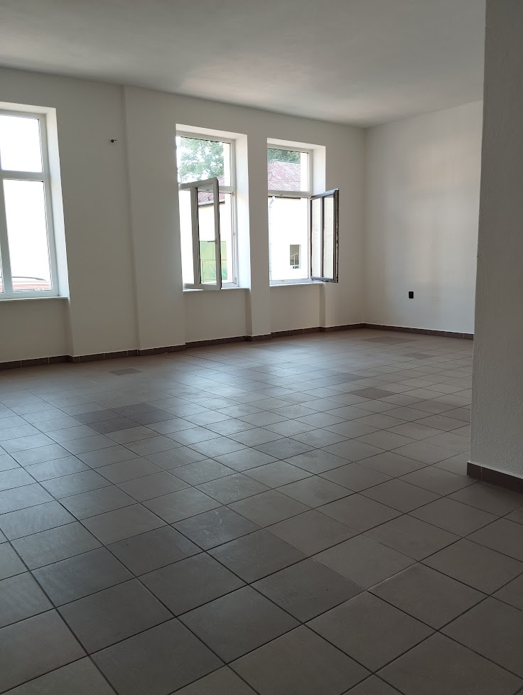 prenájom, Lučenec, 74 m2