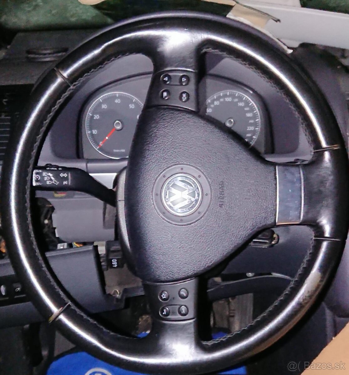 Predám multifunkčný volant VW Touran