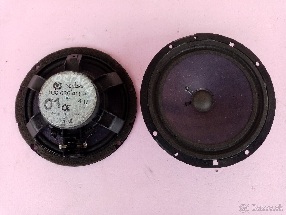 Reproduktory Škoda Octavia 1.