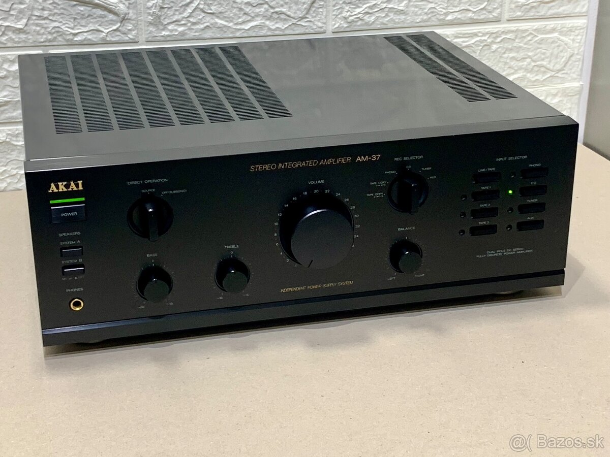 AKAI AM-37 …. Integrovaný stereo zosilovač