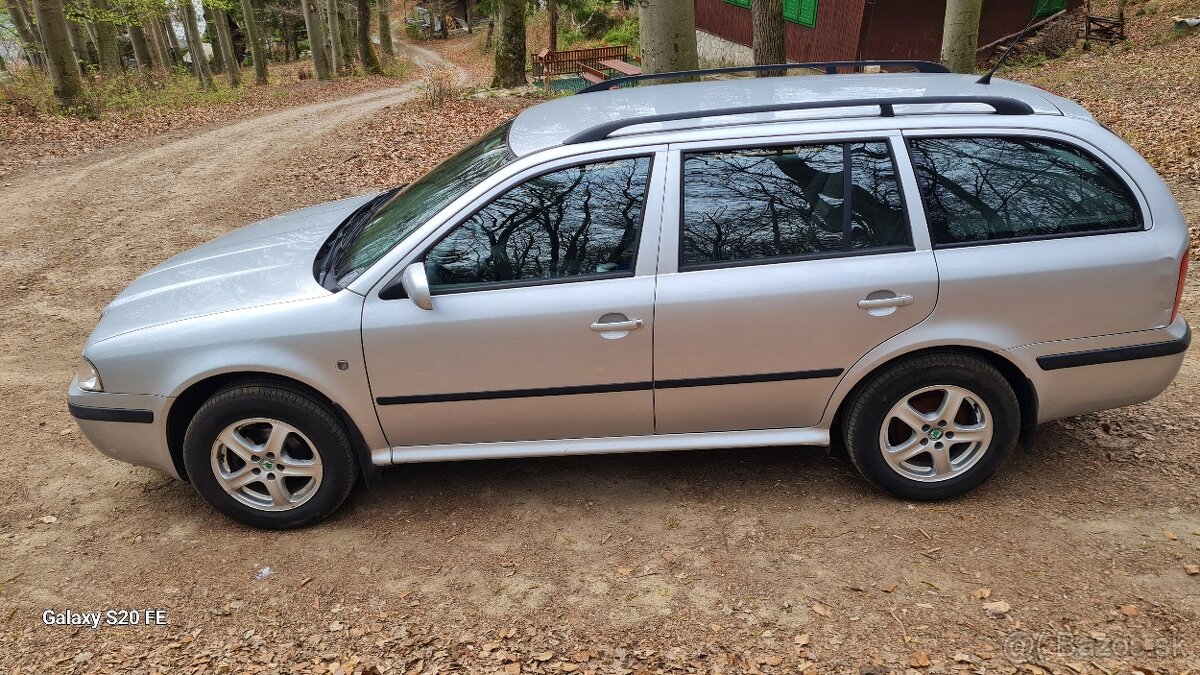 Škoda octavia 1. 1.6 benzín