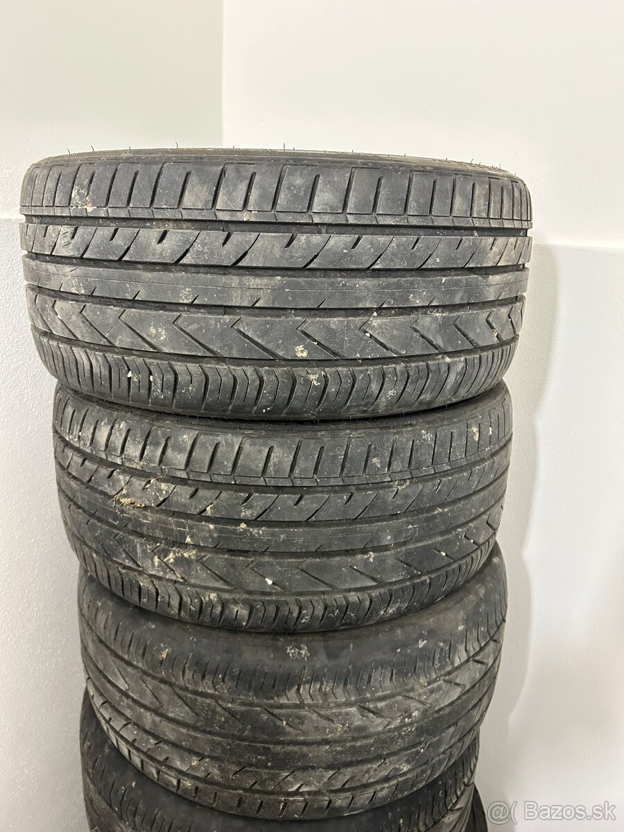 Letné pneu 225/35 r19