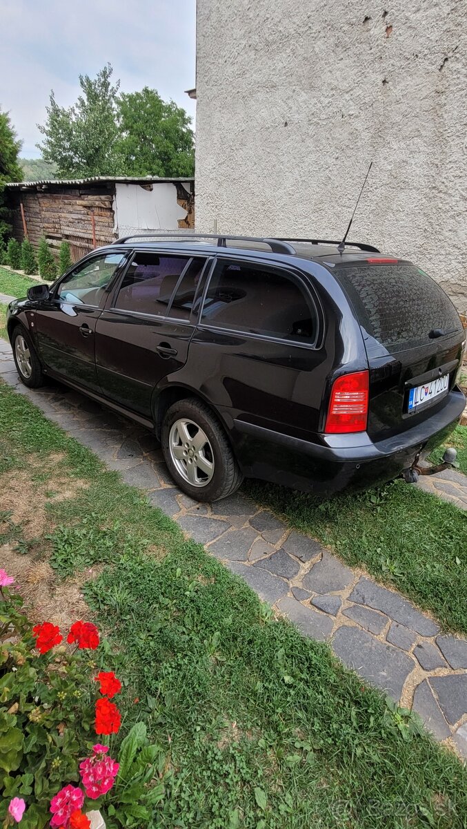 Škoda Octavia combi 2l/85kw, LPG.