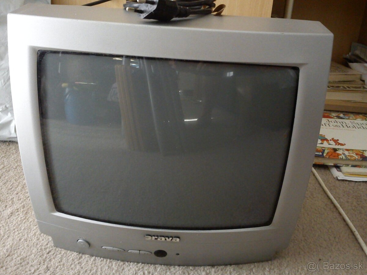 mini televizor Orava