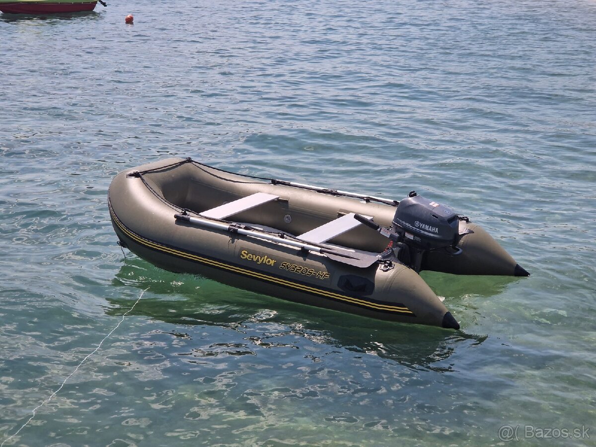 Motorový čln