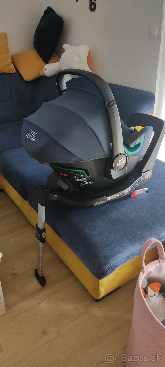 Britax Römer i-size