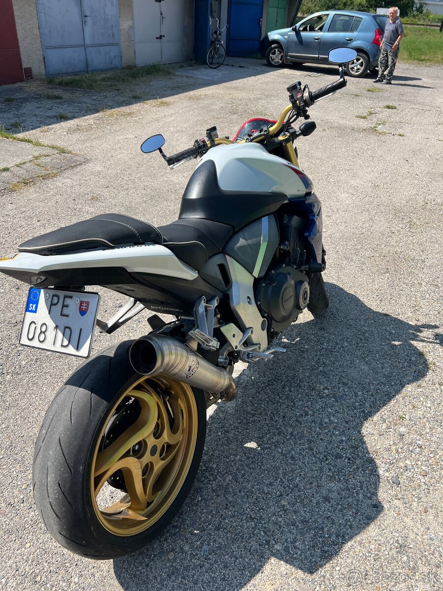 Honda CB1000r