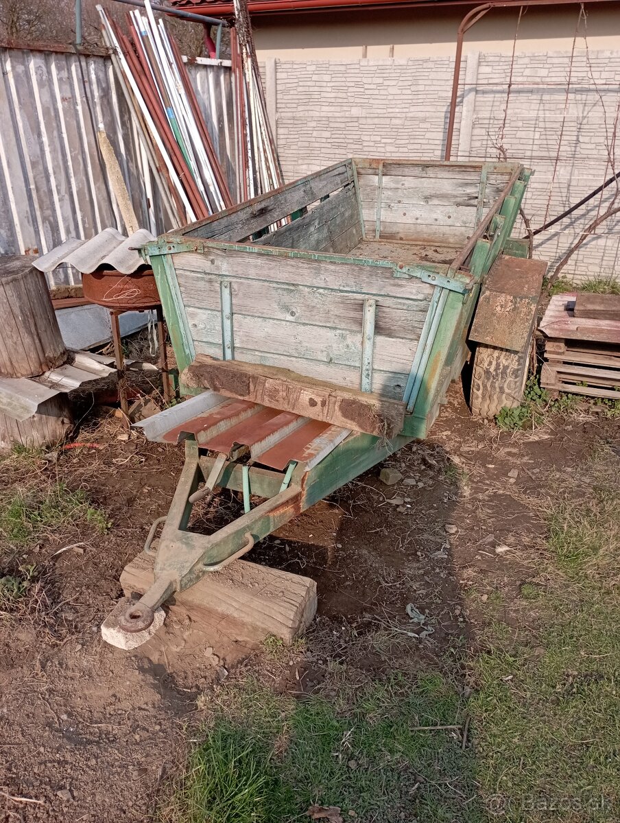 Vlecka za traktor