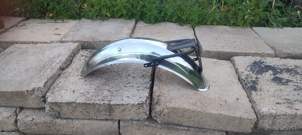 Zadny blatnik Jawa 350