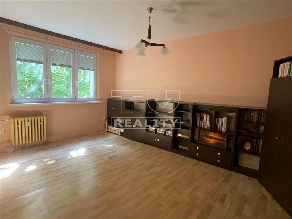 RezervovanéPredaj 1.izbový byt v DNV Istrijská ulica,35m2