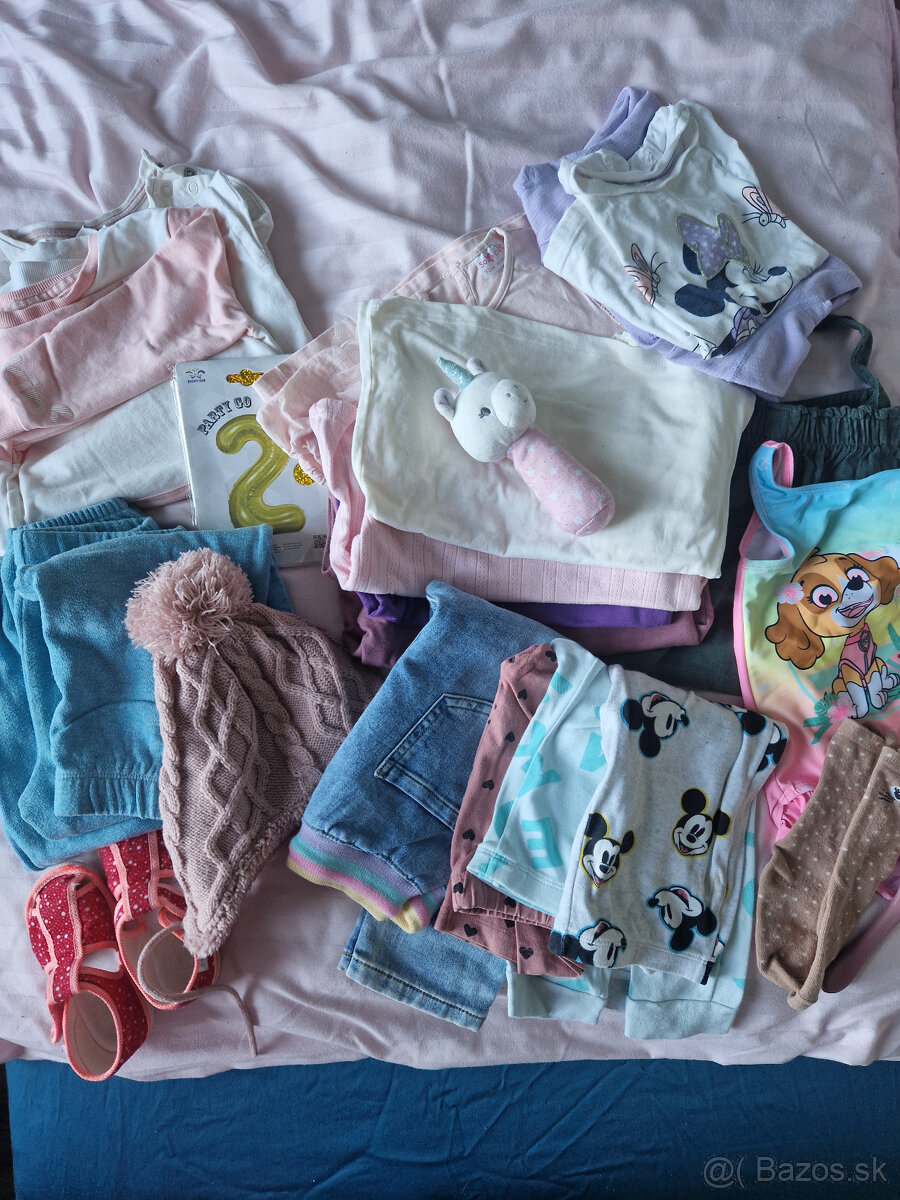 Darujem oblečenie pre dievčatko za symbolickú cenu