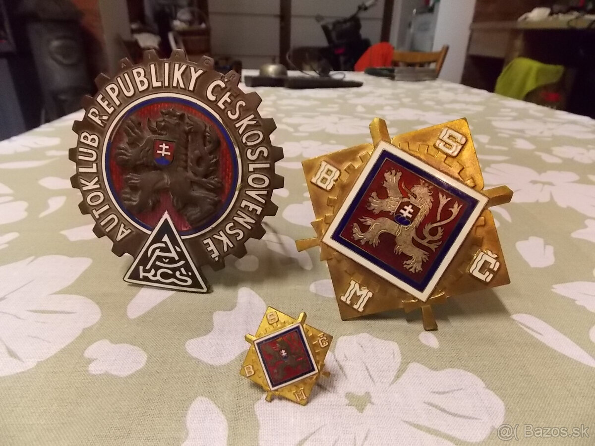 predam plakety motoklubu a stare odznaky
